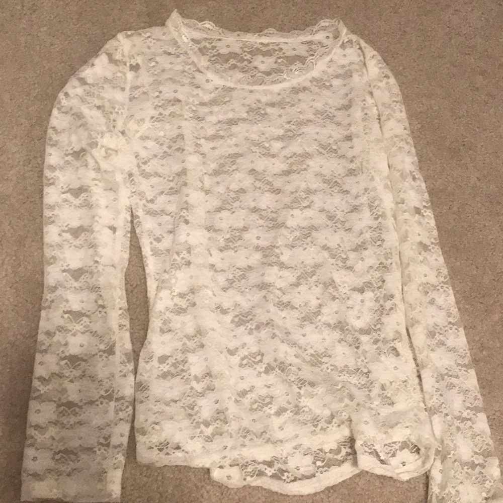 White lace long sleeve shirt